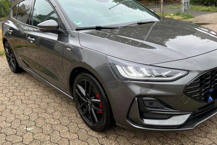 Ford Focus 42.000 km 20.630 &euro; Bergheim 50127