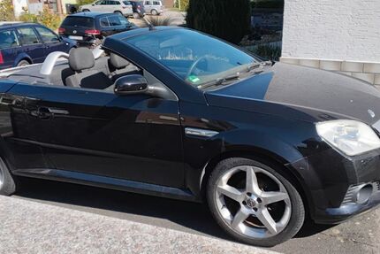 Opel Tigra 108.741 km 2.200 &euro; Nörvenich 52388