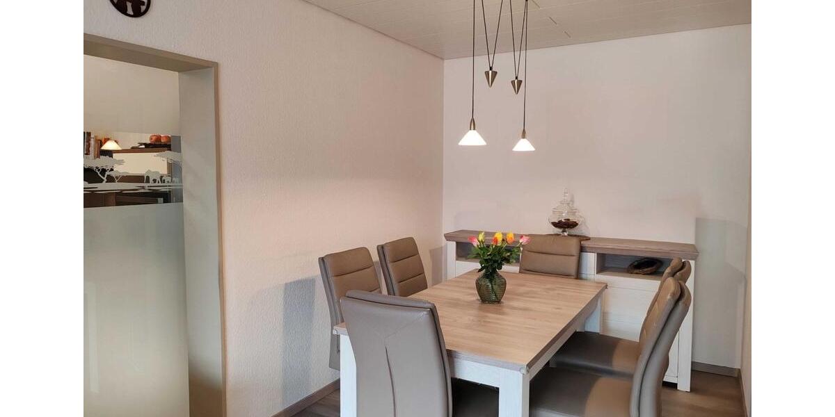 Moderne 3-Zimmer-Wohnung mit Balkon und Garage - provisionsfrei 3 zimmer