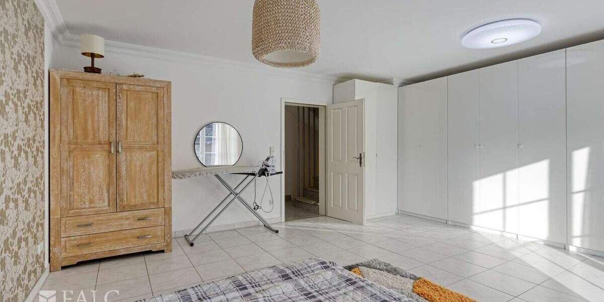 Reihenmittelhaus Köln Longerich - 5 Zimmer, 155 m&sup2;, 760.000&euro; | Angebot:24991656