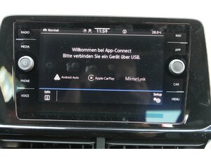 VW T-Roc 2,0 TDi 4-Motion R-Line Navi DSG SOFORT !!! 29.000 km 29.950 € Bonn 53225