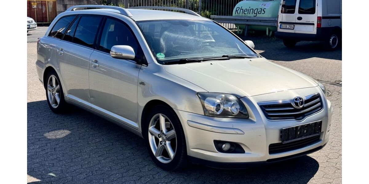 Toyota Avensis 242.700 km 1.850 &euro; Bornheim 53332