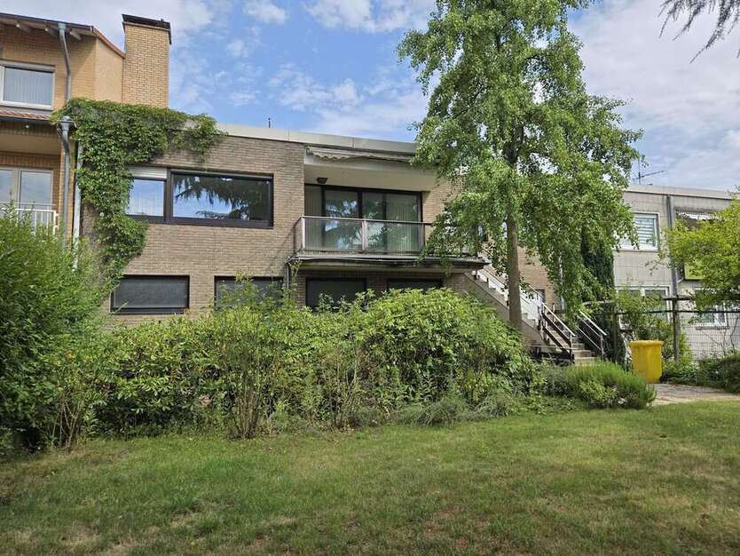 Haus zum Kaufen in Frechen 950.000 € 364 m²