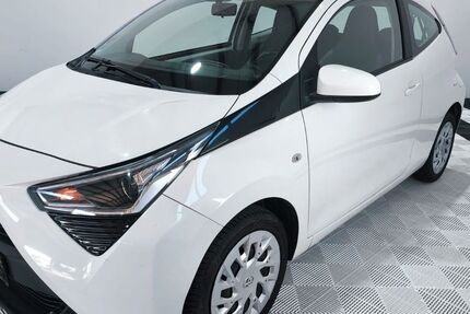 Toyota Aygo (X) 195.490 km 5.949 &euro; Bonn - Dottendorf 53129