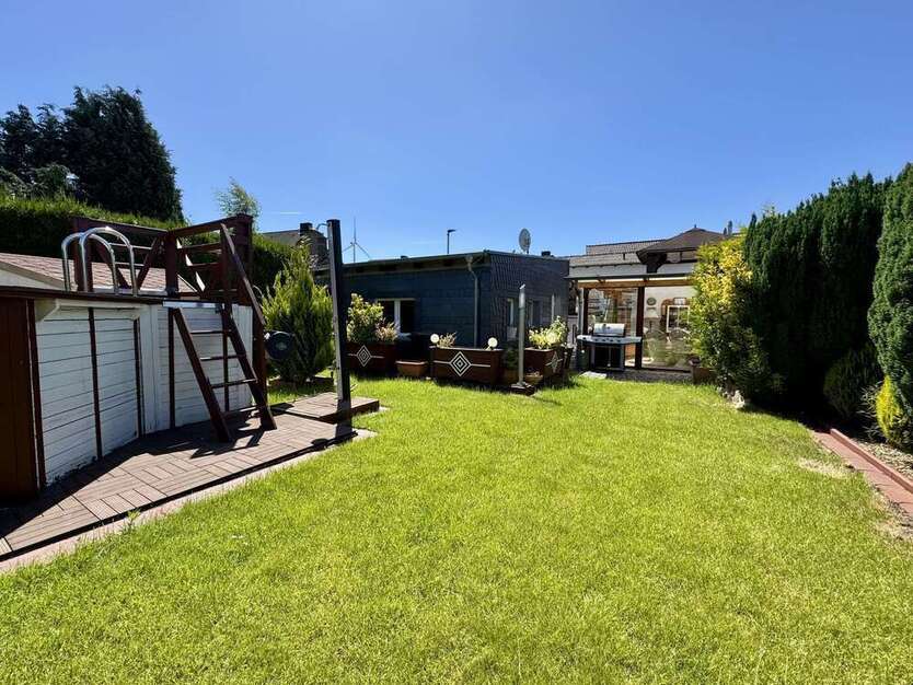 Haus zum Kaufen in Grevenbroich 369.000 € 186 m²