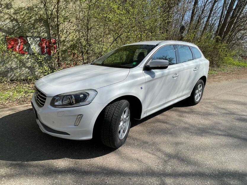 Volvo XC60 273.000 km 11.100 € Kerpen 50169