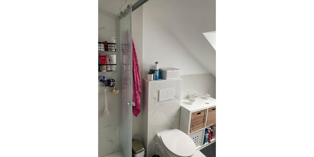 Dachgeschoßwohnung Köln Rodenkirchen - 3 Zimmer, 60 m&sup2;, 900&euro; | Angebot:26385469