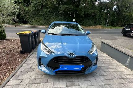 Toyota Yaris 64.674 km 16.400 &euro; Köln 51079
