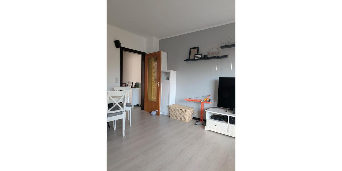 Hochparterre Solingen Burg - 3 Zimmer, 72 m&sup2;, 958&euro; | Angebot:26272230