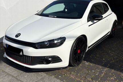 VW Scirocco 102.000 km 11.350 &euro; Köln 50769