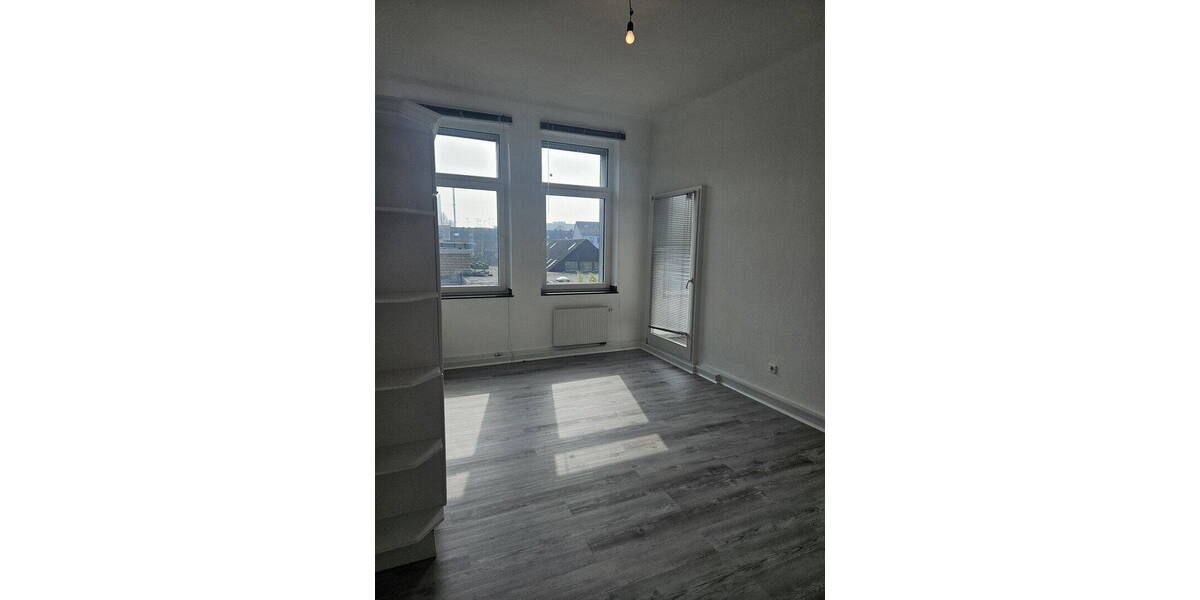 Etagenwohnung Leverkusen Wiesdorf Wiesdorf - 4 Zimmer, 150 m&sup2;, 1.395&euro; | Angebot:26385743