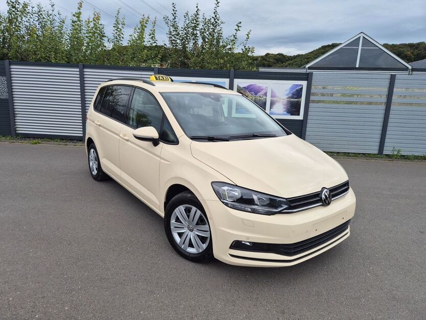 VW Touran 27.230 km 27.999 € Bornheim 53332