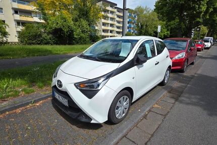 Toyota Aygo (X) 106.000 km 6.250 &euro; Bergisch Gladbach 51429