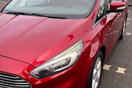 Ford S-Max 245.350 km 9.000 &euro; Bergisch Gladbach 51427