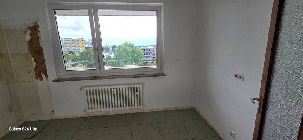 Gepflegte, 3-Zimmer-Wohnung mit Balkon und Aufzug inkl. Tiefgaragenstellplatz