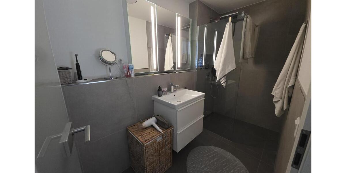 Etagenwohnung Hilden Forstbach - 4 Zimmer, 135 m&sup2;, 1.990&euro; | Angebot:25406505