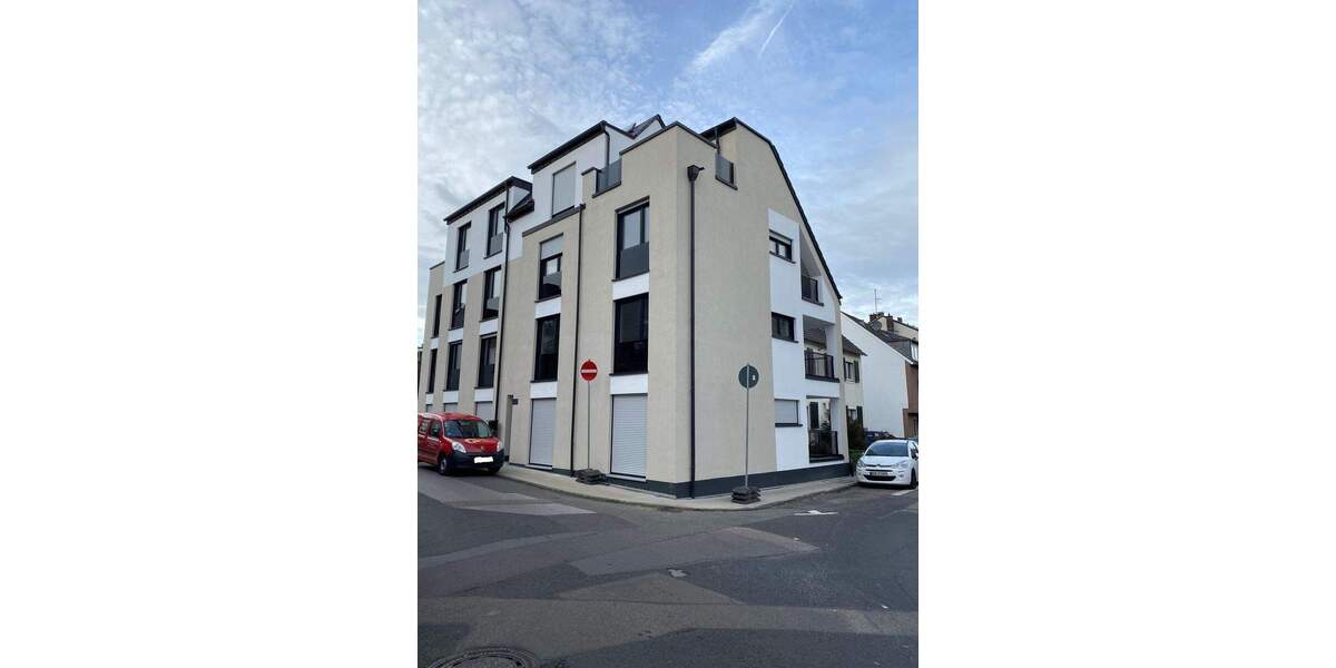 Wunderschöne Maisonette-Whg. in Alt-Junkersdorf mit Loggia - Anfragen per E-Mail - 4 zimmer