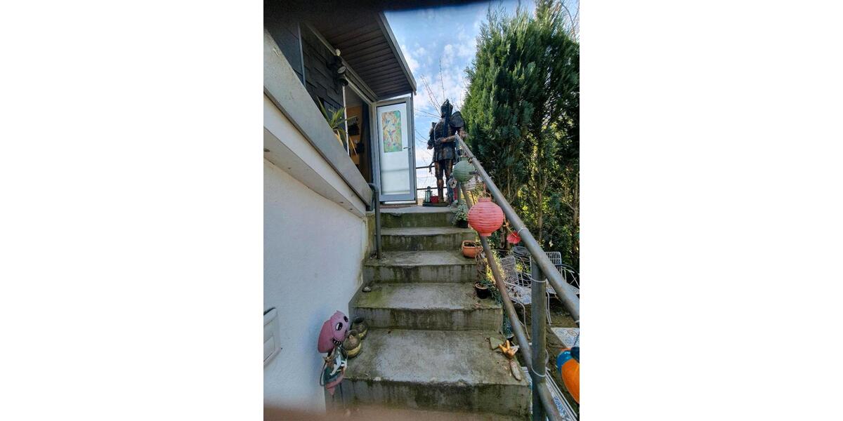 Hochparterre Leverkusen Bürrig - 1 Zimmer, 49 m&sup2;, 710&euro; | Angebot:26286329