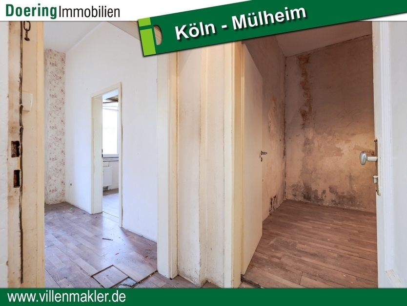 Entkernte Erdgeschoss-Wohnung mit eigenem Garten