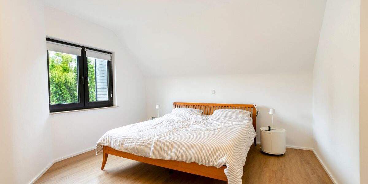 Einfamilienhaus Köln Müngersdorf - 5 Zimmer, 160 m&sup2;, 1.120.000&euro; | Angebot:25709264