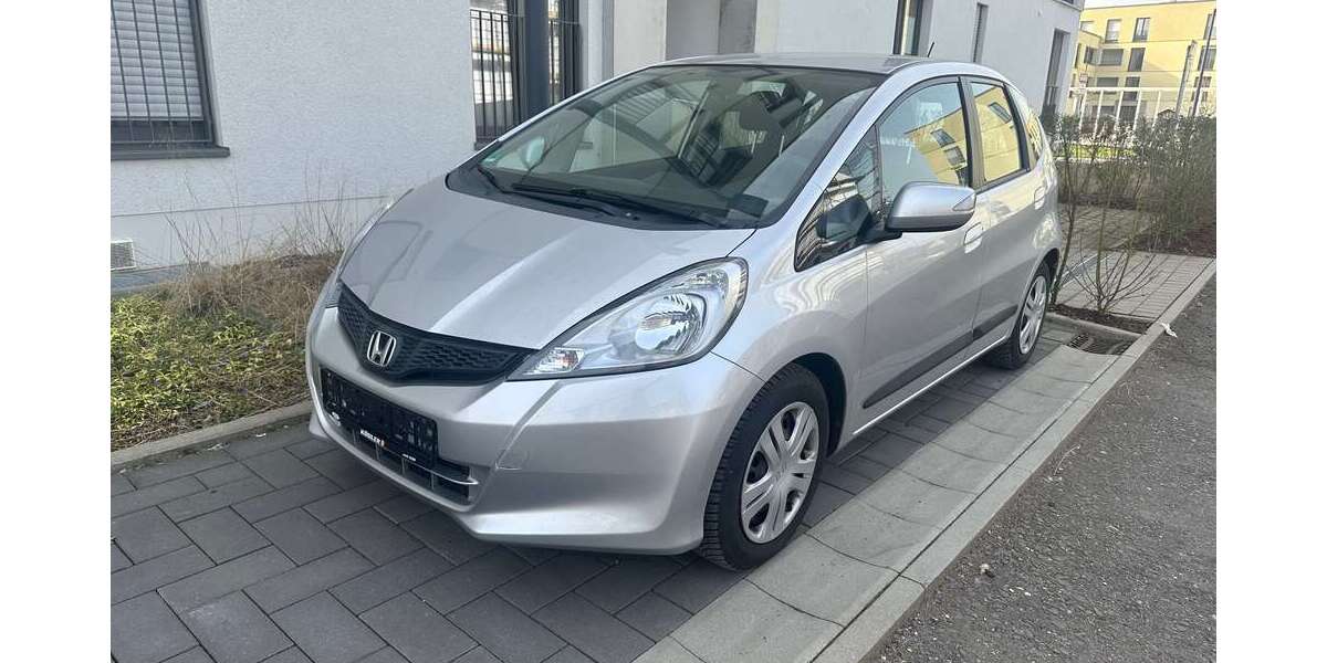 Honda Jazz 117.000 km 8.100 &euro; Köln 50765