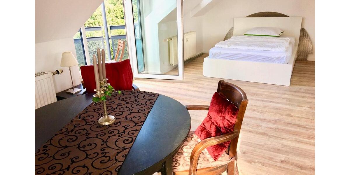 Dachgeschoßwohnung Brühl - 1.5 Zimmer, 48 m&sup2;, 895&euro; | Angebot:26214404