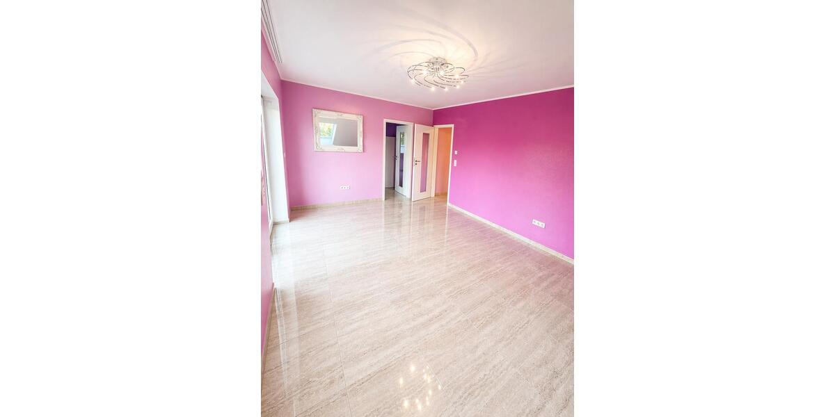 Dachgeschoßwohnung Köln Kalk - 3 Zimmer, 93 m&sup2;, 1.550&euro; | Angebot:26256388