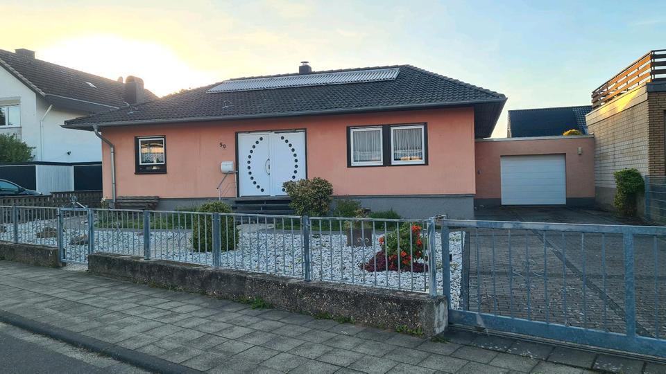 Bungalow mit schönem Garten+Teich in ruhiger Wohnlage bei Zülpich