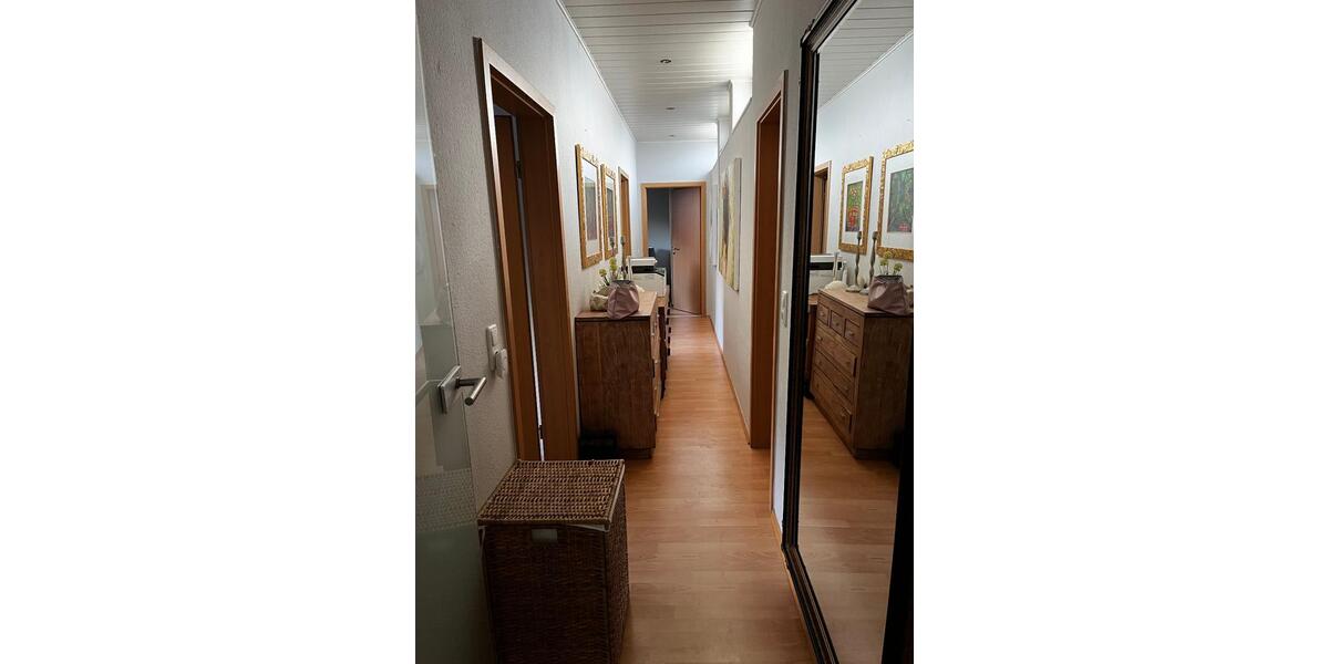 Einfamilienhaus mit Gartenhaus und Garage in Köln-Bocklemünd 4 zimmer