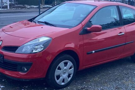 Renault Clio 160.000 km 2.400 &euro; Siegburg 53721