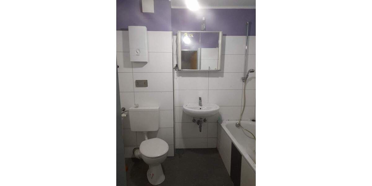 #Gültiger Wohnberechtigungsschein (85m²) erforderlich für 3 Personen # 3 zimmer