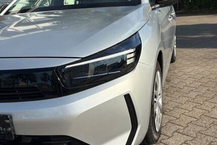 Opel Corsa 15.200 km 14.800 &euro; Köln 51149