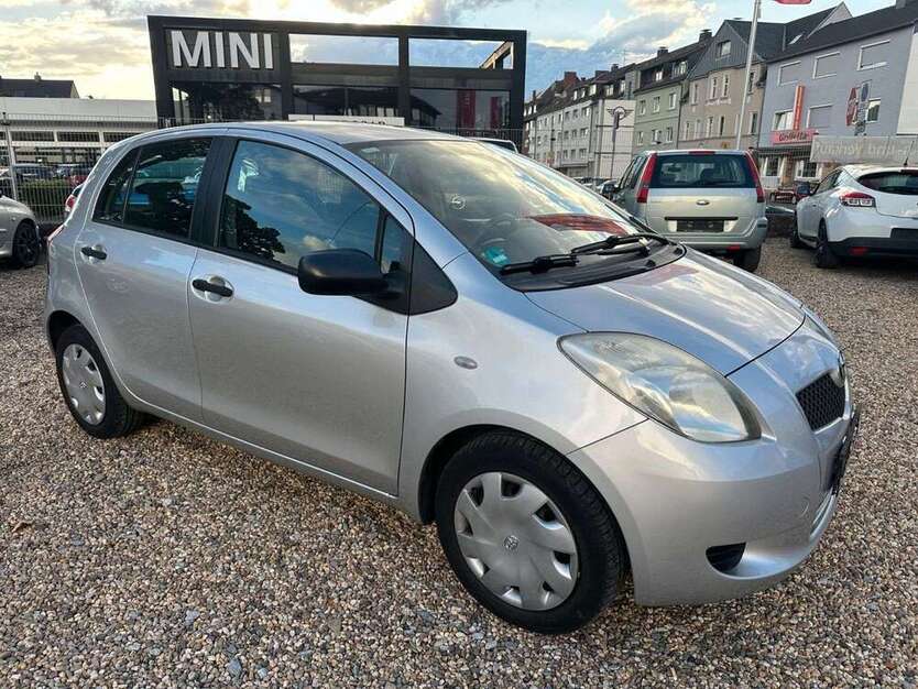 Yaris