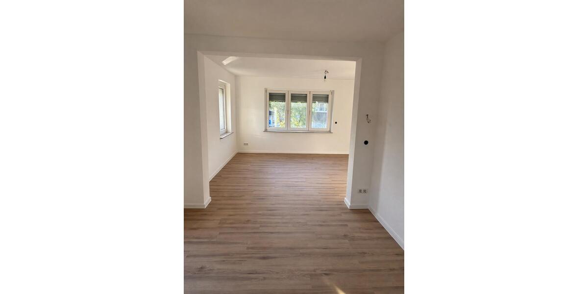 Etagenwohnung Langenfeld (Rheinland) - 2 Zimmer, 72 m&sup2;, 1.170&euro; | Angebot:26335312
