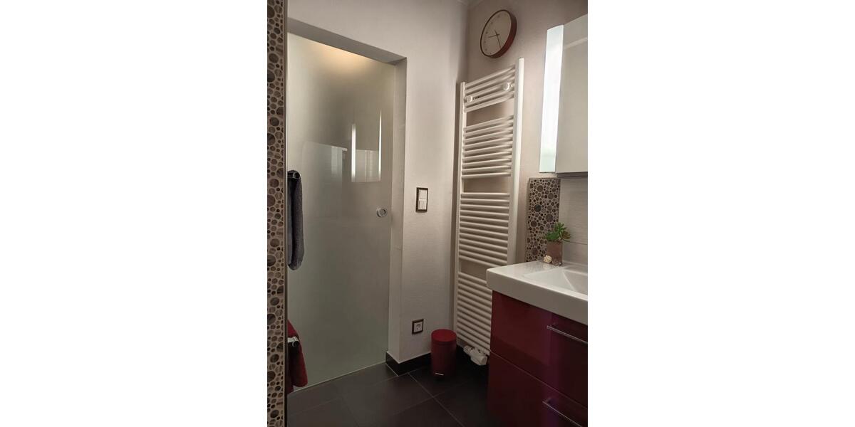 Etagenwohnung Leverkusen Schlebusch - 4 Zimmer, 95 m&sup2;, 340.000&euro; | Angebot:26381434