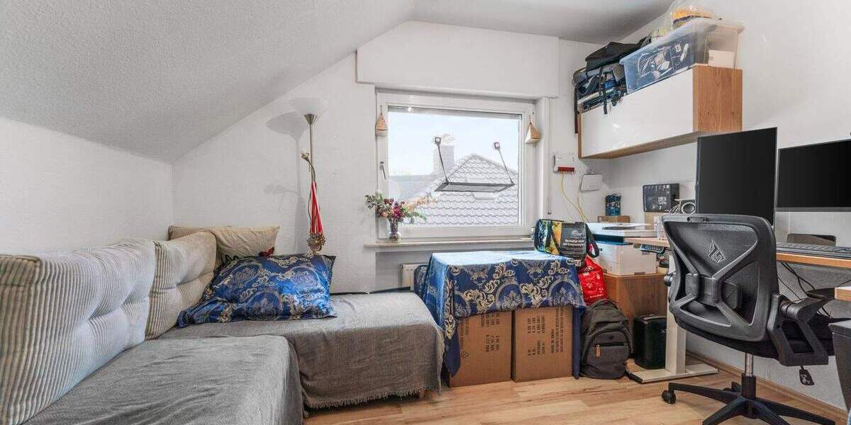 Mehrfamilienhaus, Wohnhaus Odenthal Hüttchen - 8 Zimmer, 251 m&sup2;, 399.000&euro; | Angebot:25387766