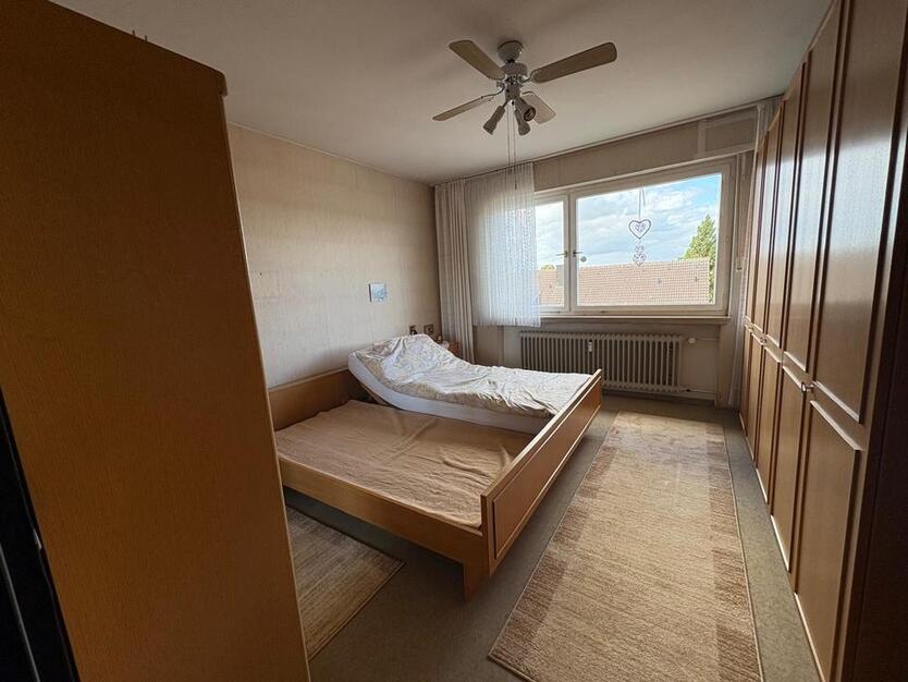 Schöne 3-Zimmer-Wohnung mit Keller und Loggia in Sindorf