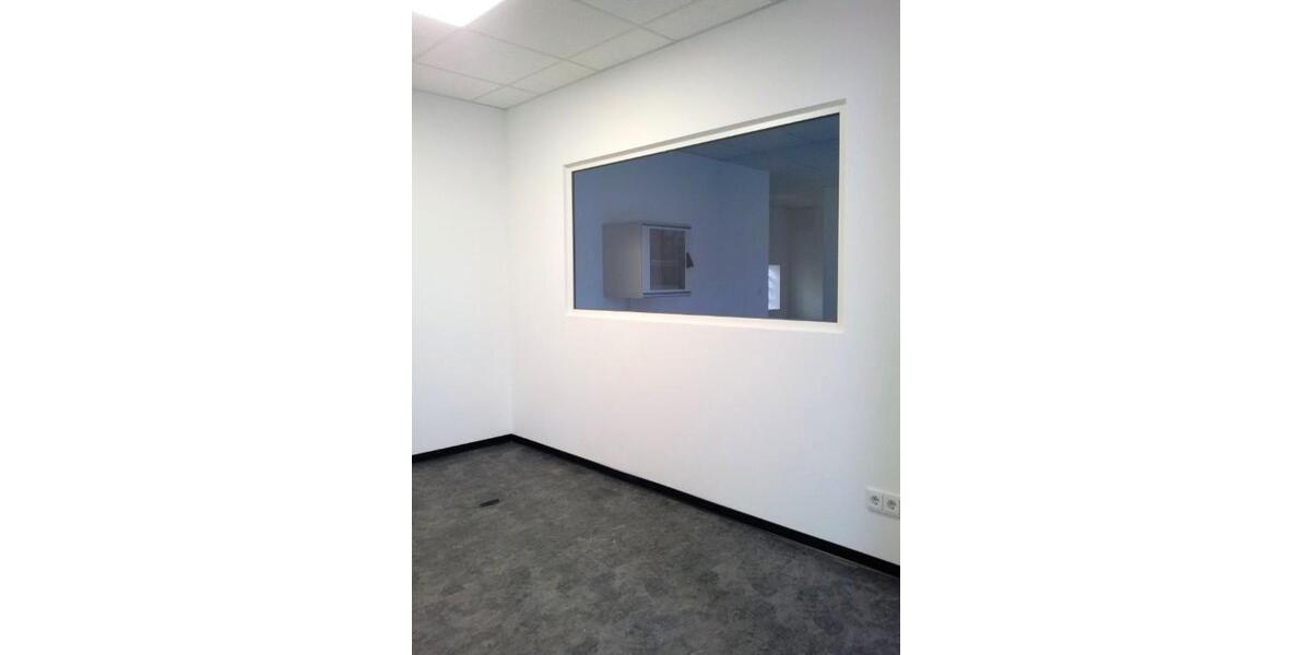 Köln-Nippes befahrbare Elektro-Werkstatt mit Büro und Sanitäranlage , ca. 174 m² - Gewerbeobjekt Köln Nippes | Angebot:24592685