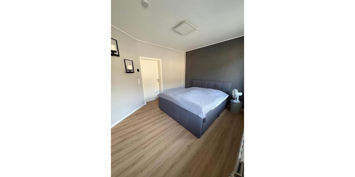 Einfamilienhaus Bedburg - 9 Zimmer, 220 m&sup2;, 550.000&euro; | Angebot:26283782