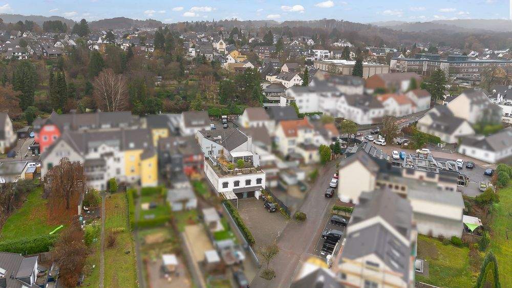 Mehrfamilienhaus, Wohnhaus Bergisch Gladbach Heidkamp - 7 Zimmer, 173 m&sup2;, 830.000&euro; | Angebot:25686490