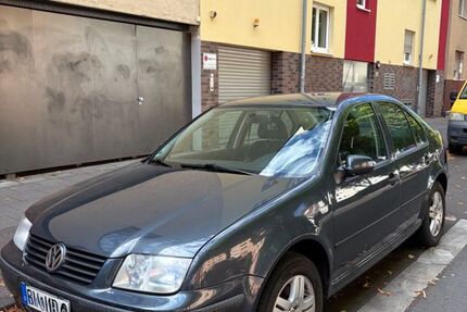 VW Bora 156.573 km 1.500 &euro; Köln 50937