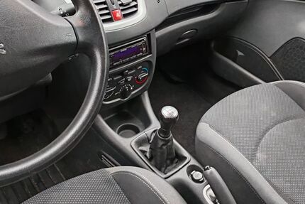 Peugeot 206 187.000 km 1.150 &euro; Köln 50827