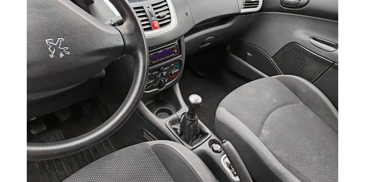 Peugeot 206 187.000 km 1.150 &euro; Köln 50827