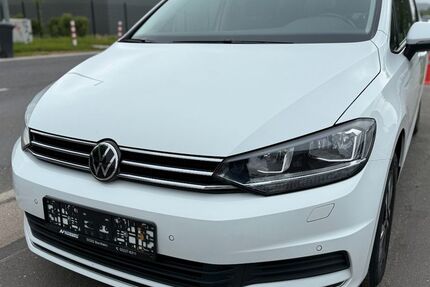 VW Touran 161.130 km 17.490 &euro; Bornheim 53332
