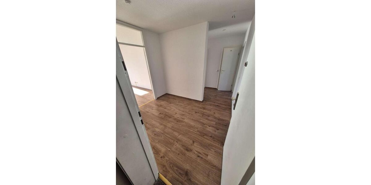 Frisch renovierte 3-Zimmer Wohnung mit Balkon [VAC-19141] 3 zimmer