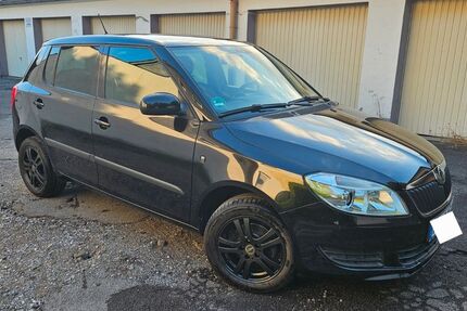 Skoda Fabia 69.700 km 6.200 &euro; Solingen 42699