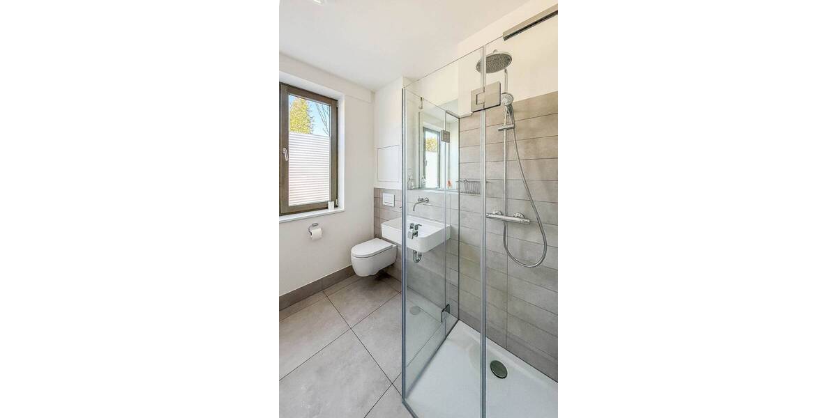 Etagenwohnung Rösrath Forsbach - 4 Zimmer, 157 m&sup2;, 2.355&euro; | Angebot:26192127