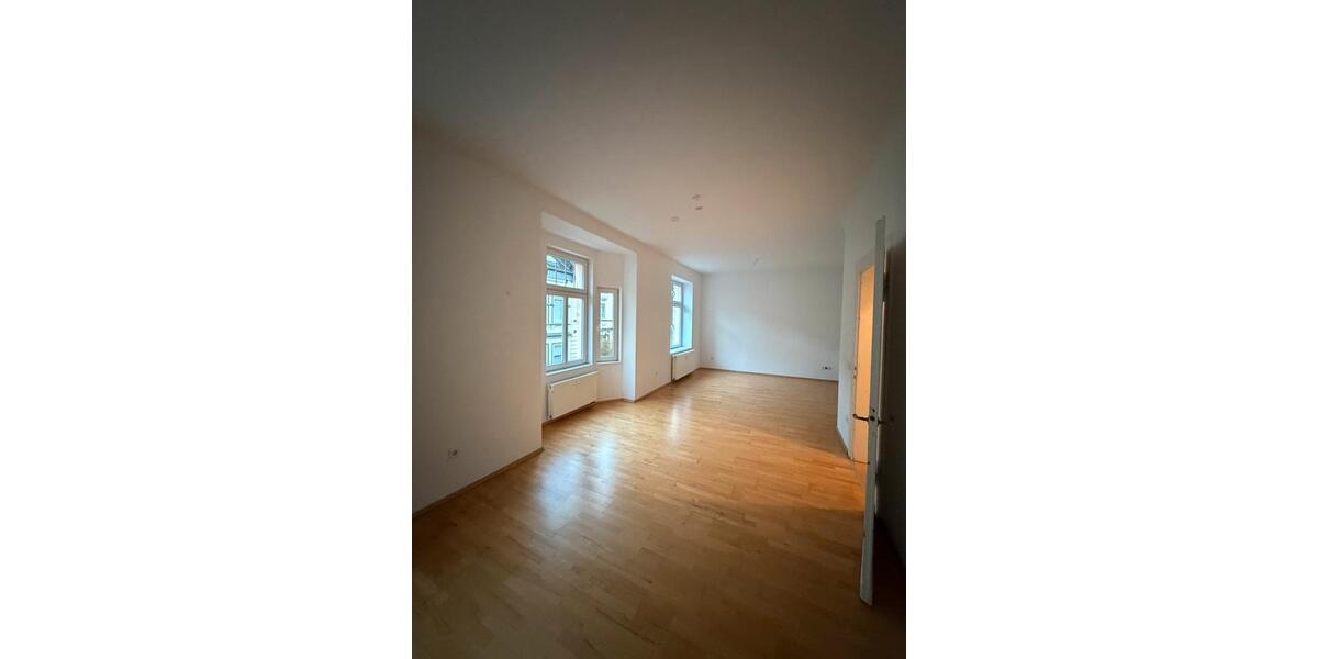 Charmante 3 Zimmer - Altbauwohnung mit Balkon 3 zimmer