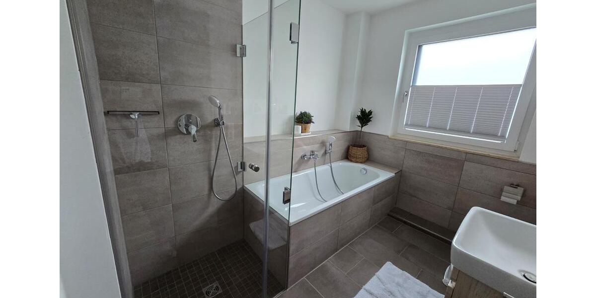 Reihenhaus Köln Porz - 5 Zimmer, 143 m&sup2;, 3.000&euro; | Angebot:26449177