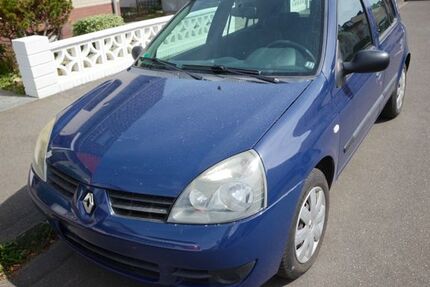 Renault Clio 98.900 km 2.100 &euro; Bonn 53175